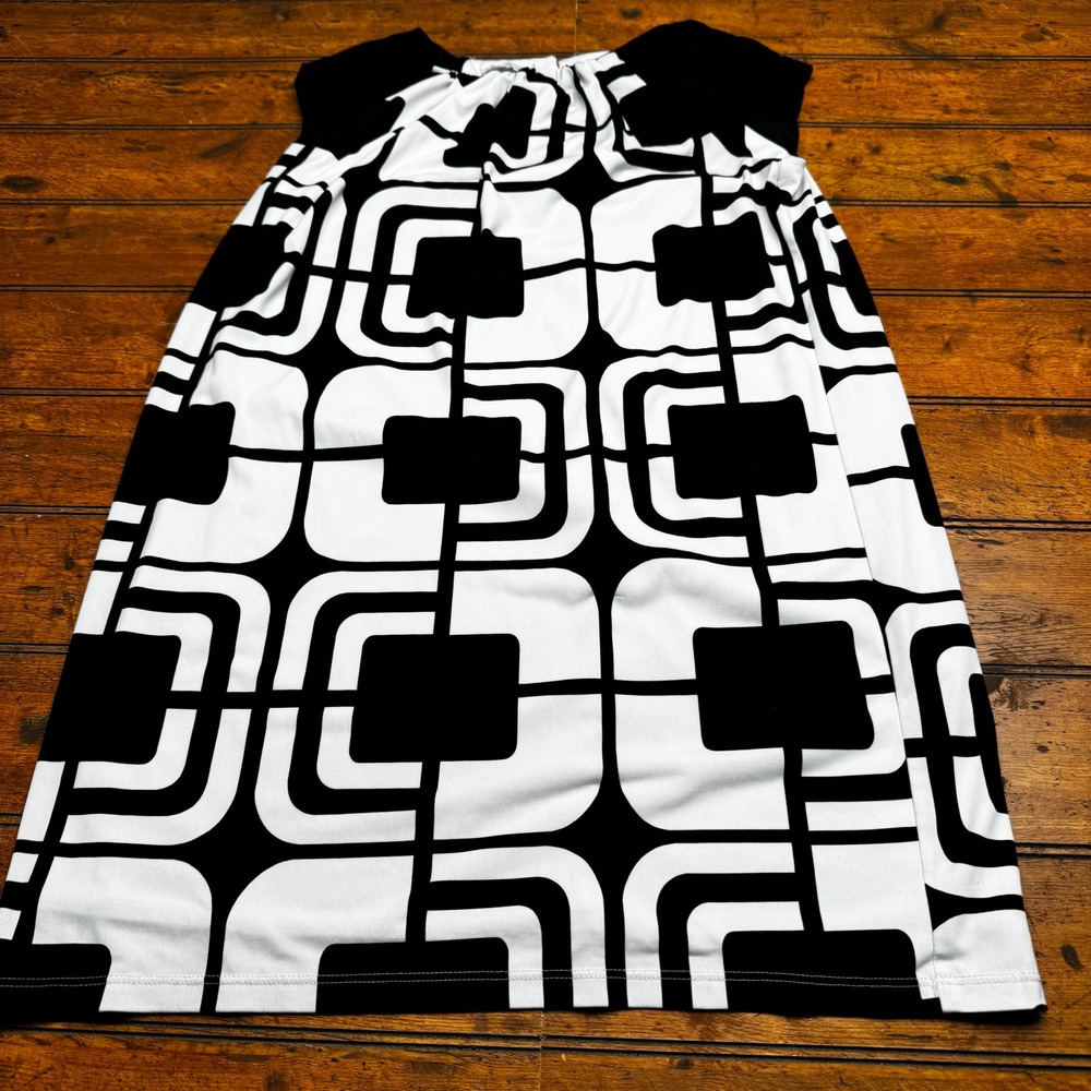 London Times Petites Black White Geometric Mod‎ Print Shift Dress Size 10P